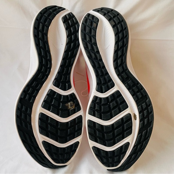 Nike Down shifter 11 Light Pink/Ember White Wmns. Size 10 - Picture 4 of 6